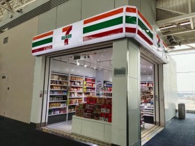 老百货赚钱新招：梅西百货投资宠物、家居业务；伦敦Selfridges百货承办婚礼