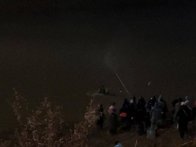 黄晓明：泡在冰冷江水中迎43岁生日大胡子拉碴一副打工人模样