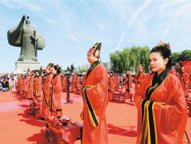 30对新人汉阳湖畔集体婚礼传承浪漫